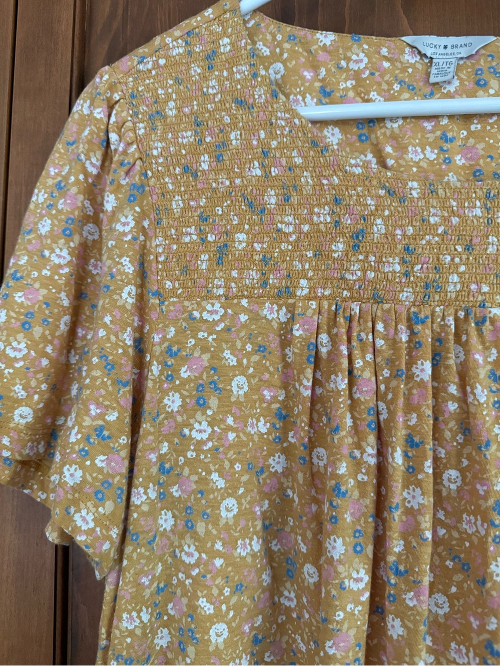 Lucky Brand Boho Floral Pintuck Top - Picture 3 of 4